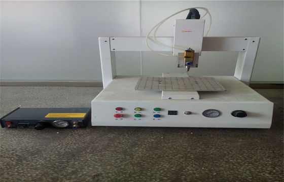 Profesional Silicone Sealant Dispensing Robot Dengan Micro - Langkah Presisi motor